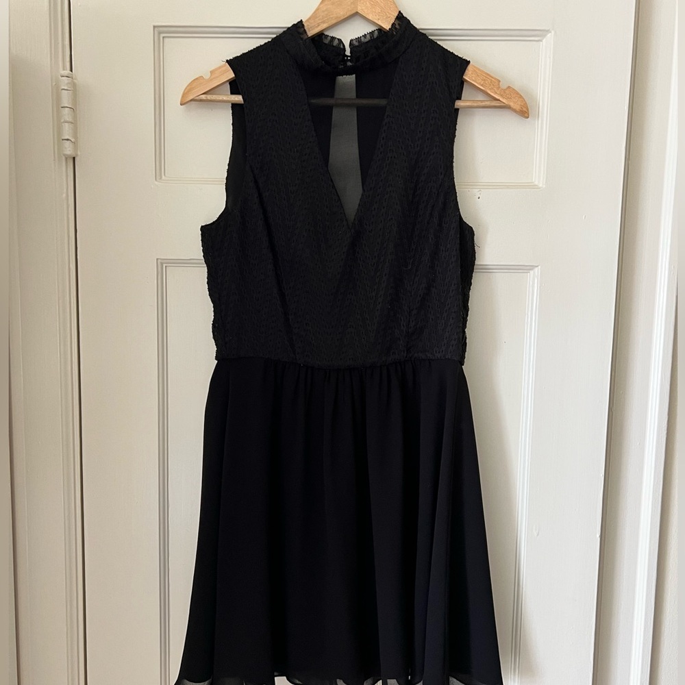 DV black dress with beautiful detailing